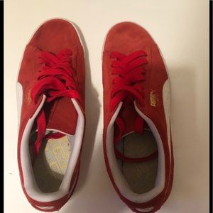 Puma classic red suede